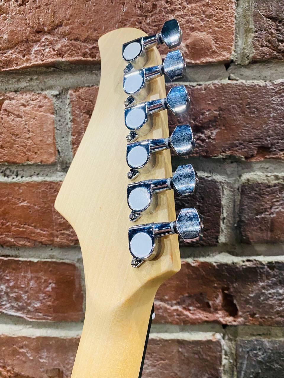 Электрогитара White Stratocaster для Начинающих - изображение 8
