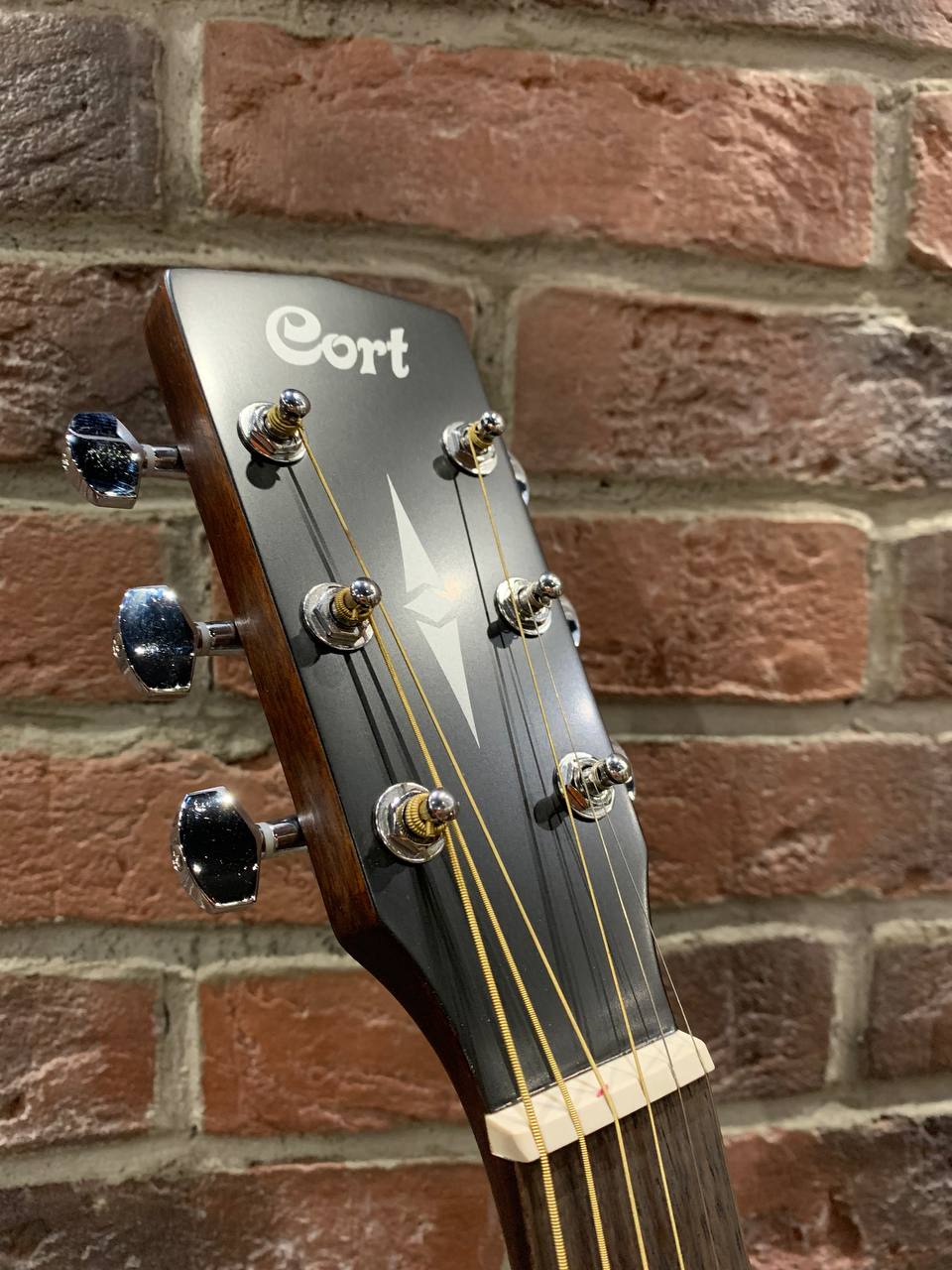 Электроакустика Cort L60MF-OP (Массив Красного Дерева) - изображение 7