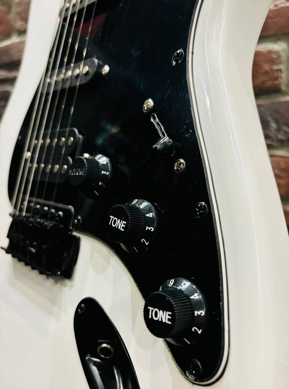 Электрогитара под Fender для Начинающих c Комбоусилителем (комплект) - изображение 6