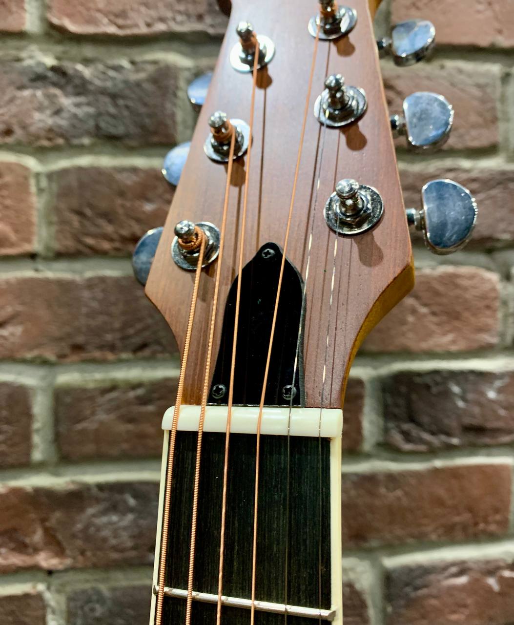 Электро-Акустическая Гитара под Ovation-EQ Nat - изображение 8