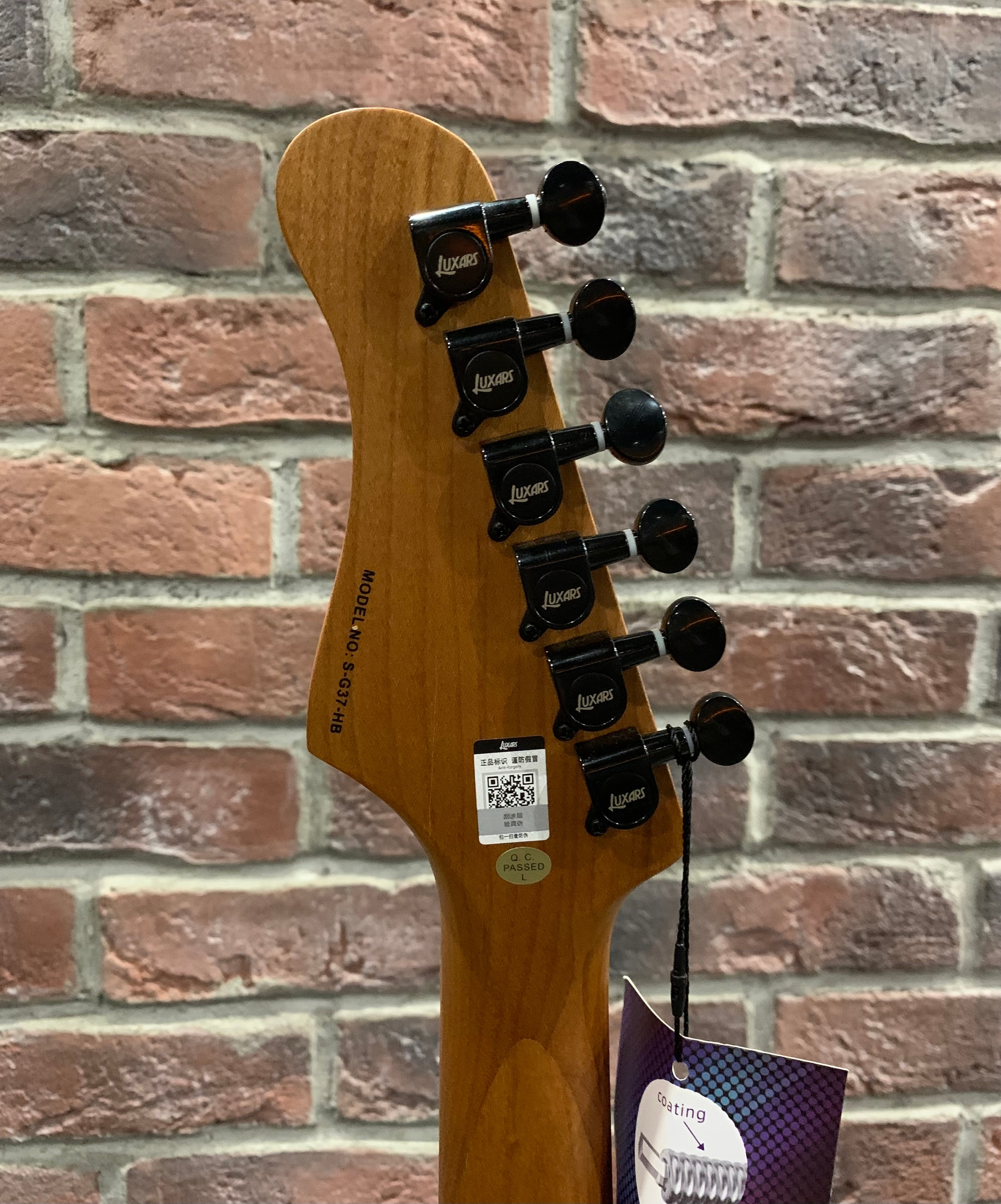 Электрогитара SuperStratocaster Luxars HH SB - изображение 9
