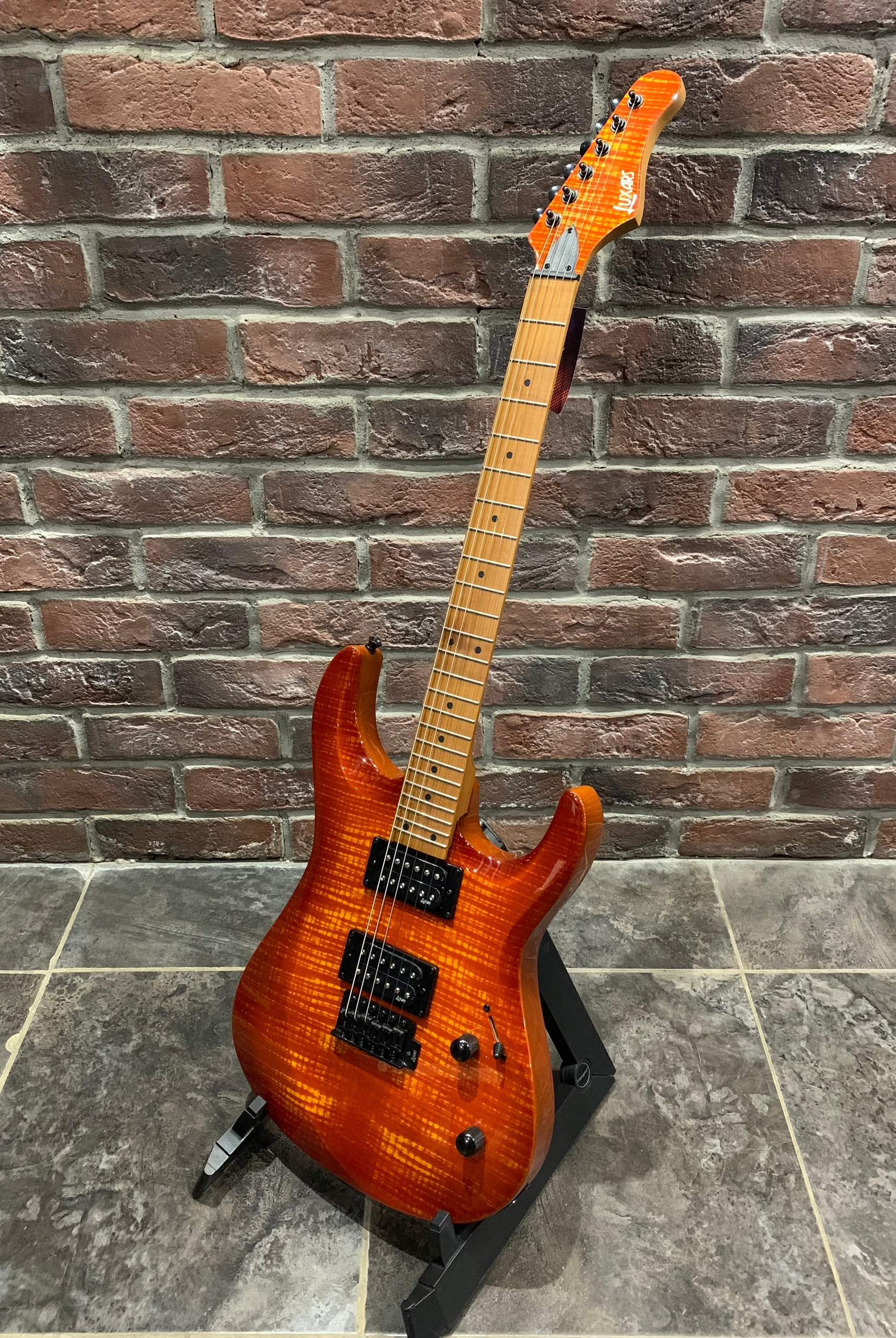 Электрогитара SuperStratocaster Luxars HH SB - изображение 10