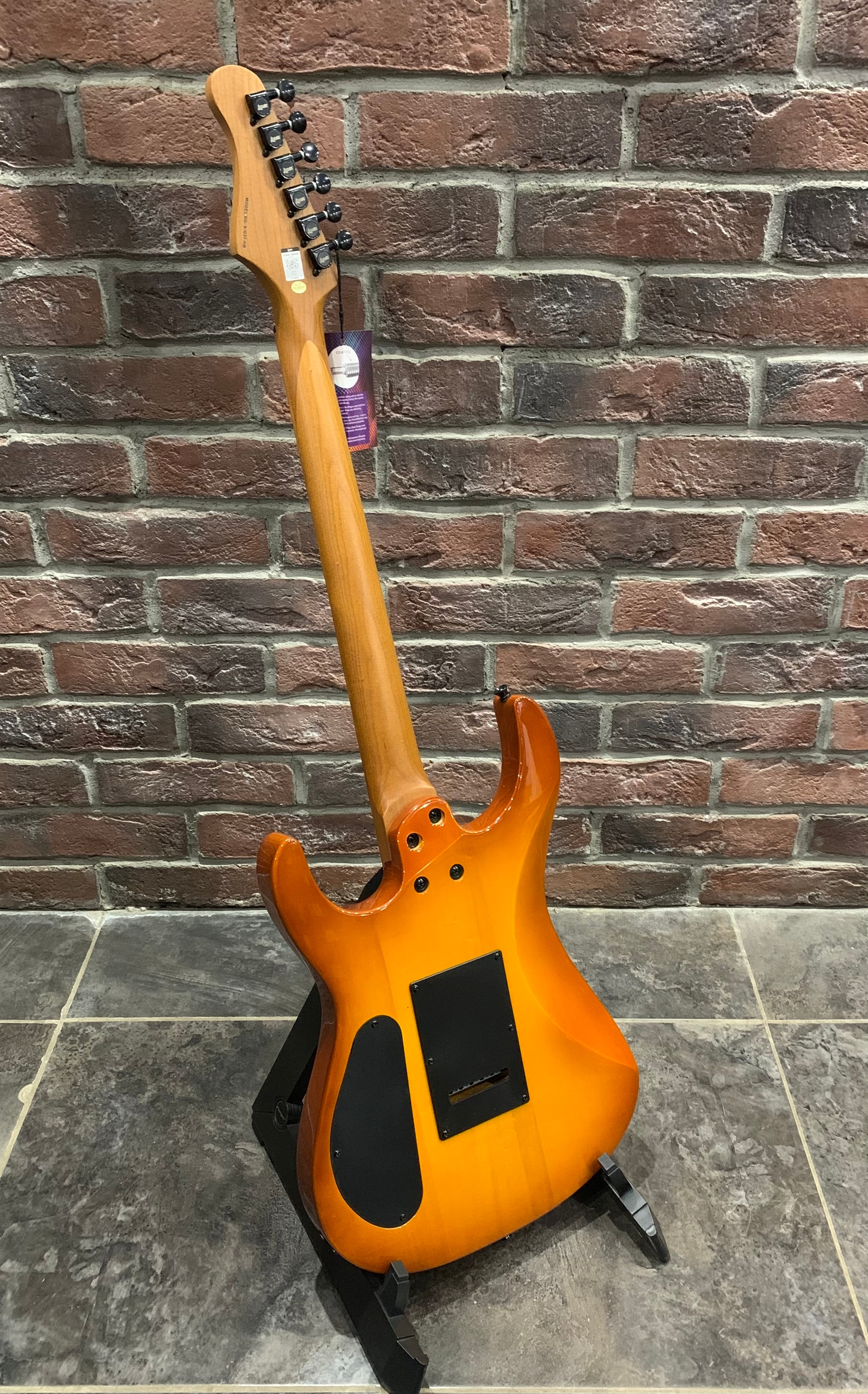 Электрогитара SuperStratocaster Luxars HH SB - изображение 11