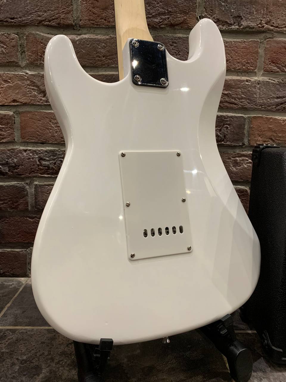 Электрогитара Stratocaster HSS + Комбик (полный комплект) - изображение 4