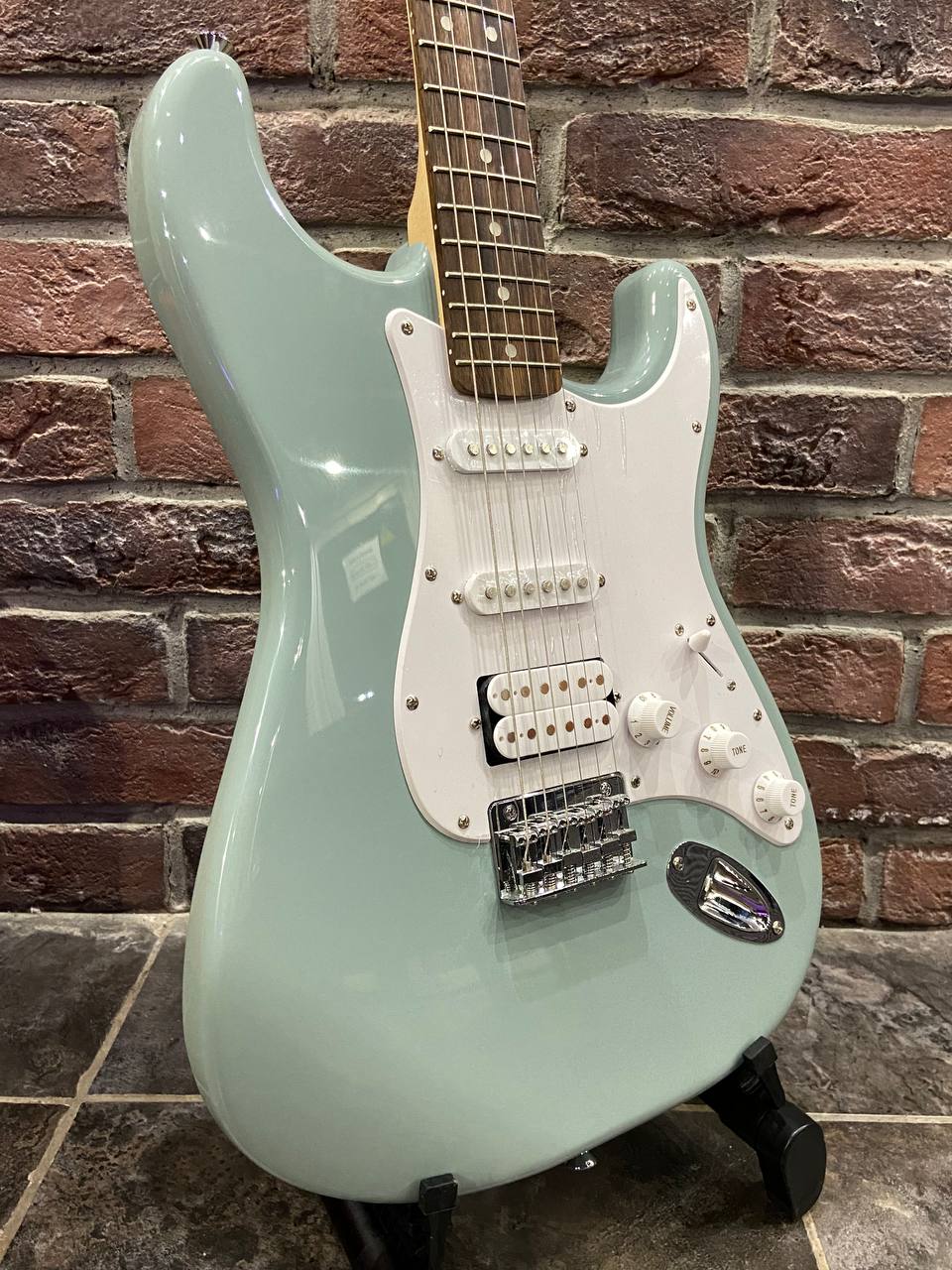 Электрогитара Root Note + Комбоусилитель Cort 30 ват (аналог Fender) - изображение 3