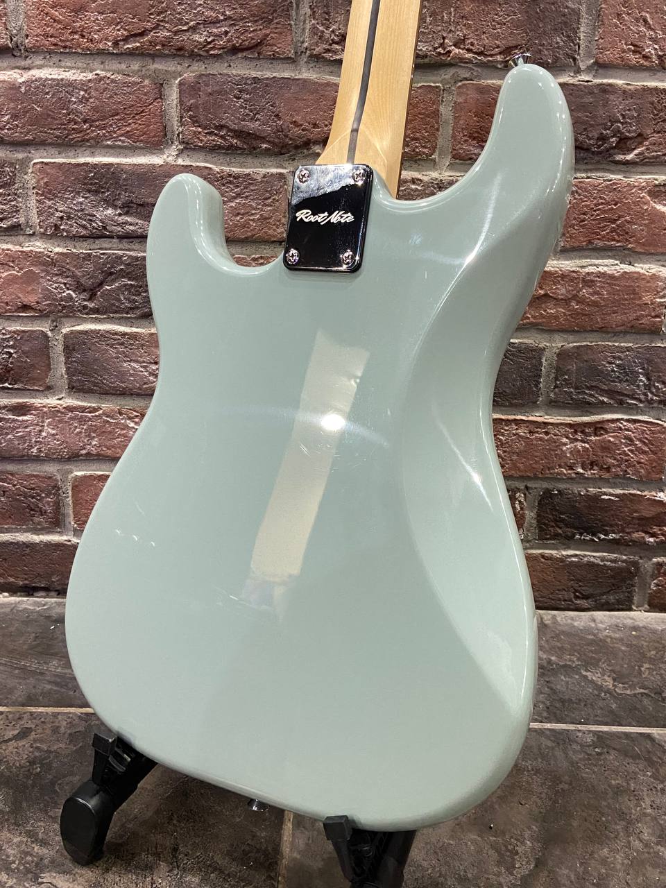 Электрогитара Root Note + Комбоусилитель Cort 30 ват (аналог Fender) - изображение 4