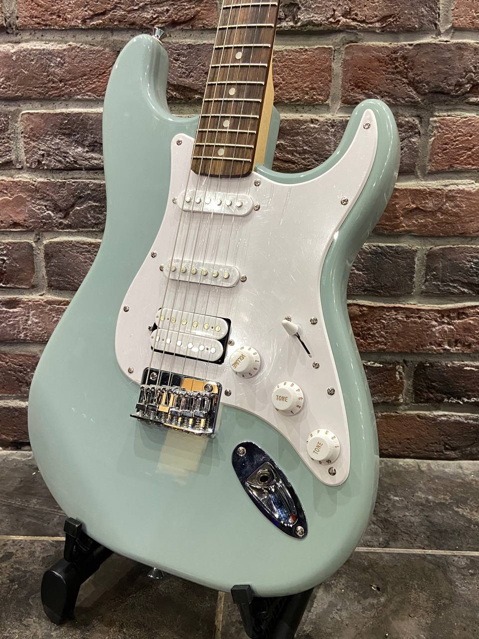 Электрогитара Root Note + Комбоусилитель Cort 30 ват (аналог Fender) - изображение 7
