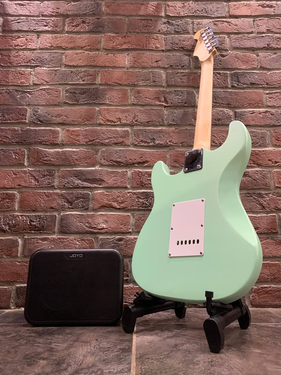 Электрогитара Stratocaster HSS Mintol + Портативный Комбик (комплект) - изображение 2