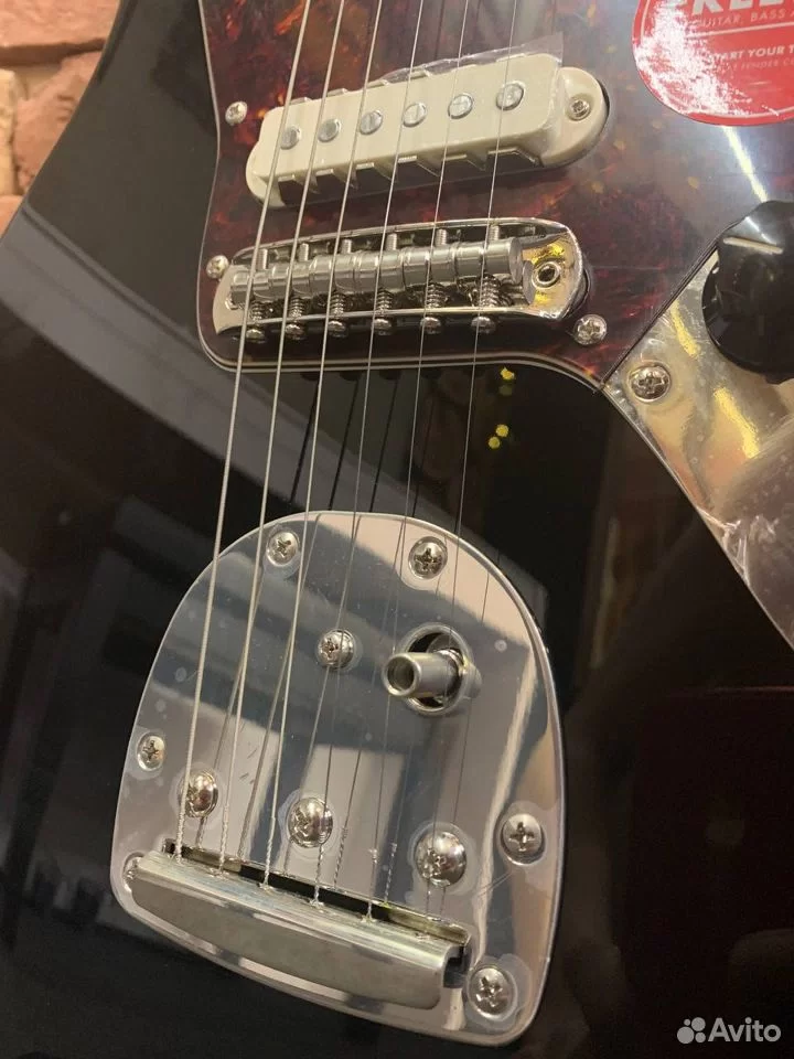 Электрогитара Squier Classic Vibe '70s Jaguar Black - изображение 4