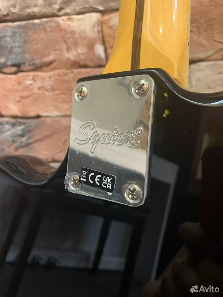 Электрогитара Squier Classic Vibe '70s Jaguar Black - изображение 6