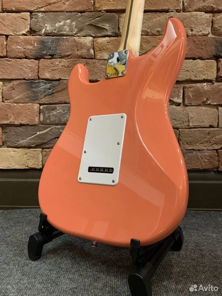 Электрогитара Squier Sonic Stratocaster HSS MN - изображение 2