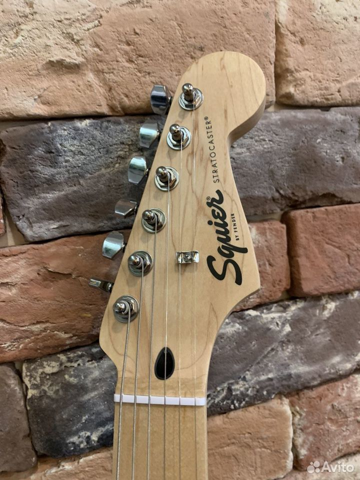 Электрогитара Squier Sonic Stratocaster HSS MN - изображение 7