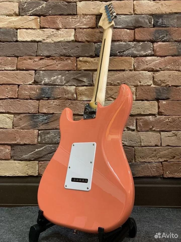 Электрогитара Squier Sonic Stratocaster HSS MN - изображение 10