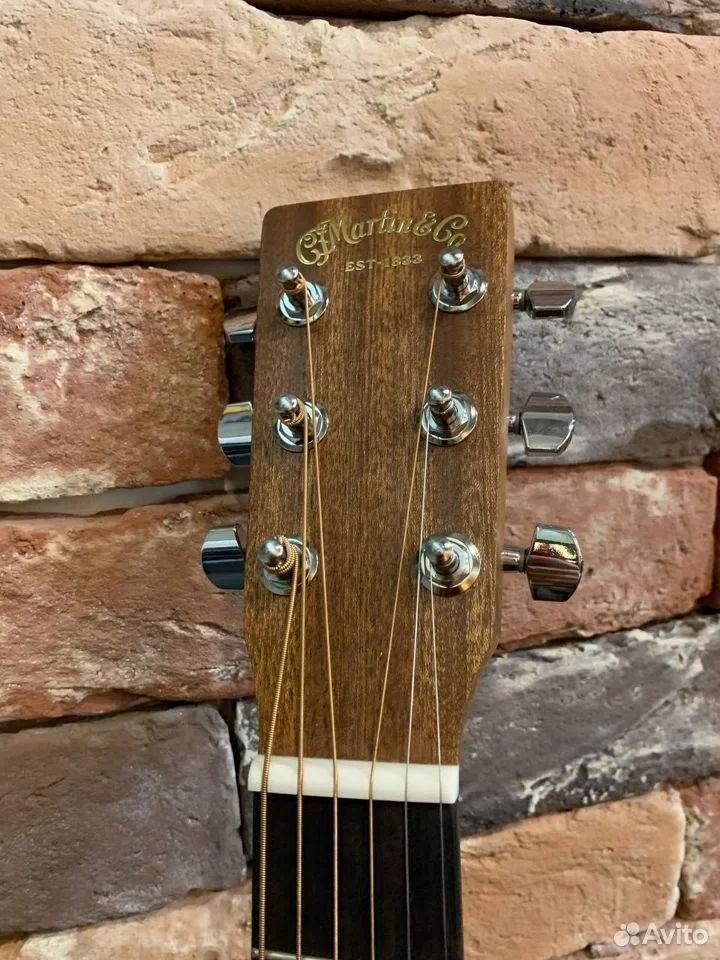 Акустическая Гитара Martin Guitars 000JR-10E Shawn - изображение 7
