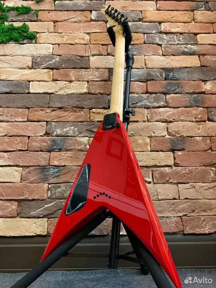 Электрогитара Jackson JS32T King V Ferarri Red - изображение 10