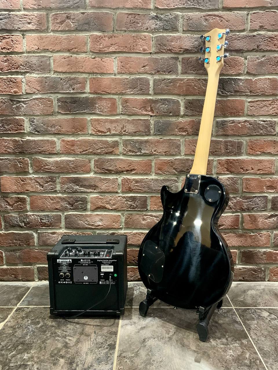 Электрогитара Les Paul HH-BK + Цифровой Комбик 15 ват с Эффектами и Драм Машиной - изображение 2