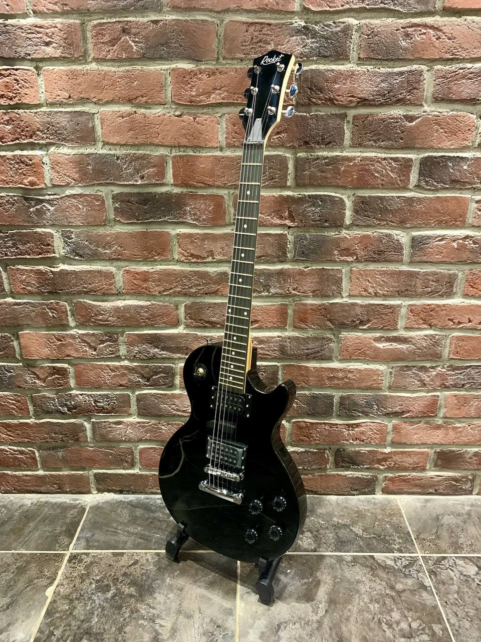 Электрогитара Les Paul HH-BK + Цифровой Комбик 15 ват с Эффектами и Драм Машиной - изображение 8