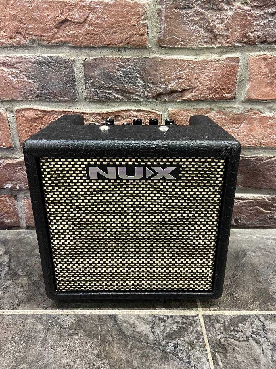 Электрогитара + Моделирующий Комбик NUX MK-2 (Guitar & Mic Input) - изображение 5