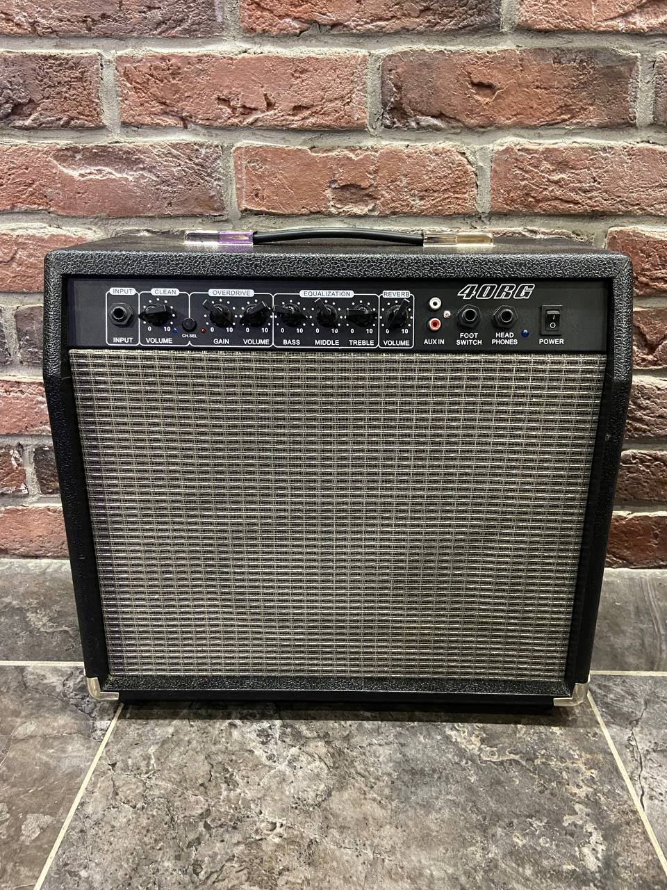 Электрогитара HH + Комбик 40 ват с Reverb (комплект) - изображение 5