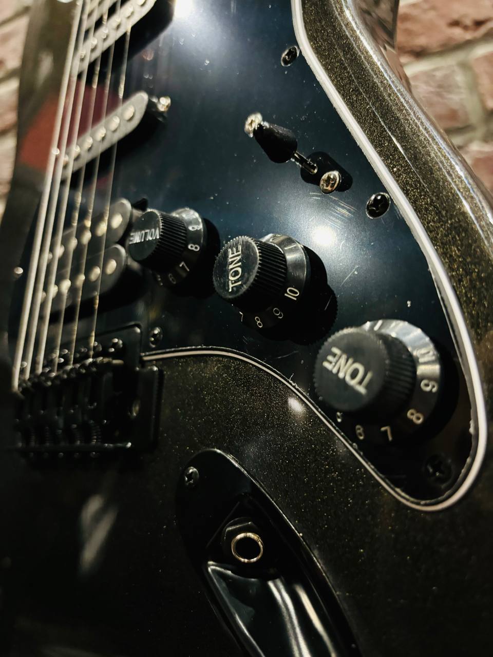 Электрогитара Stratocaster HSS + Мощный Комбик с Перегрузом (комплект) - изображение 6
