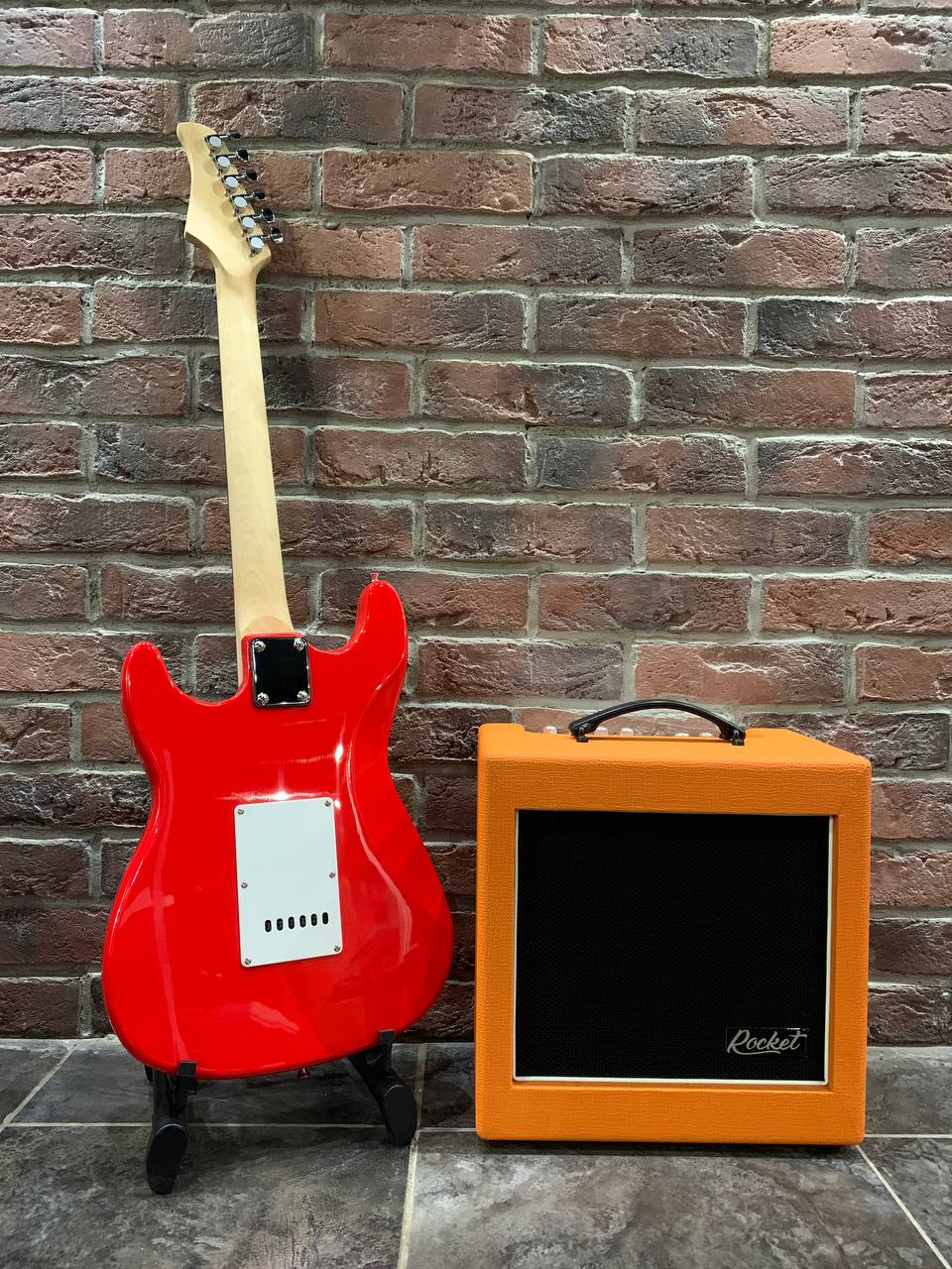 Электрогитара Stratocaster HSS + Комбик с Эффектами 40 ват - изображение 2