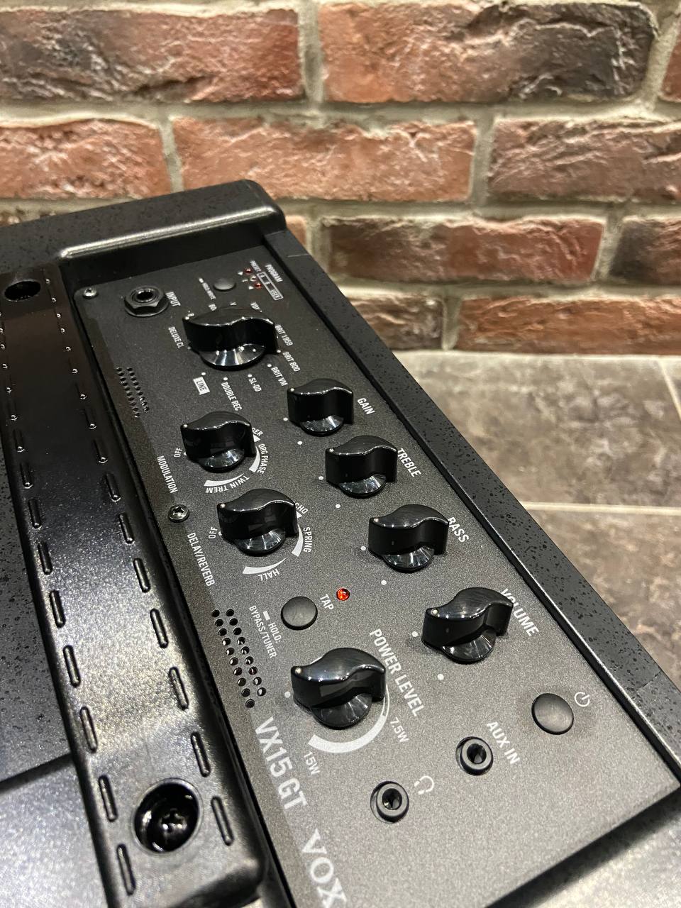 Цифровой Моделирующий Комбик С Эффектами VOX-VX 15 GT - изображение 4
