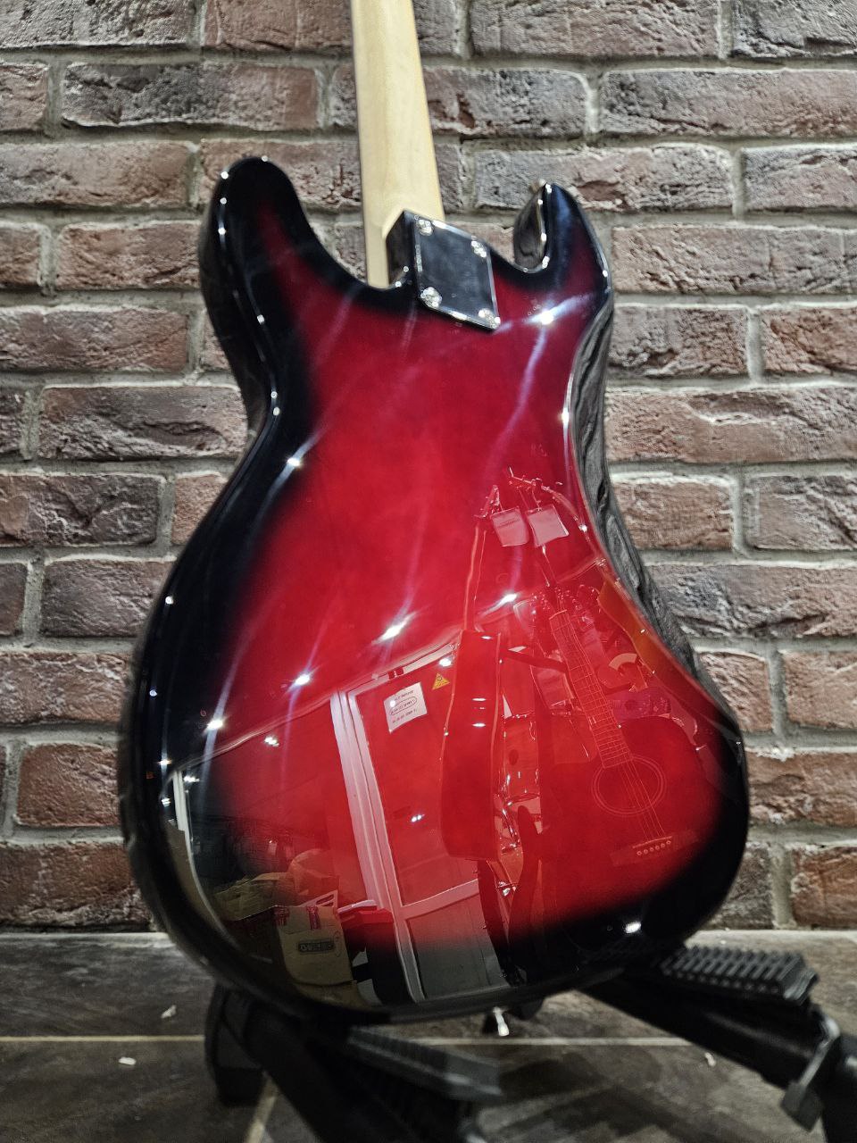 Бас Гитара Precision Bass - изображение 2