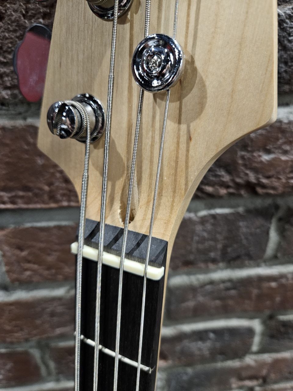 Бас Гитара Precision Bass - изображение 8