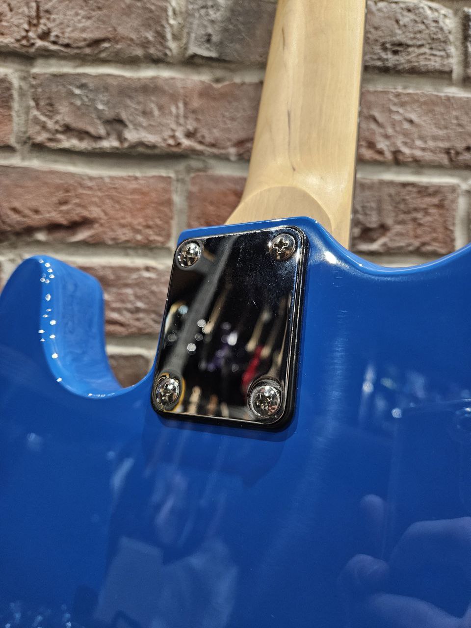 Электрогитара HSS под Fender + Цифровой Комбик с Эффектами и Драм Машиной - изображение 7