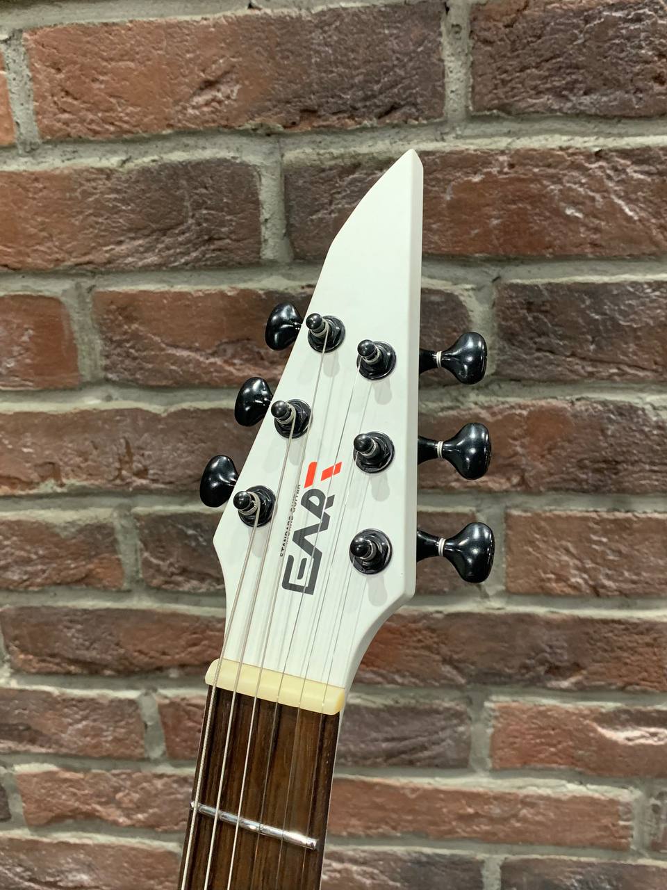 Электрогитара EART Guitar EYP-Pulse White  - изображение 8