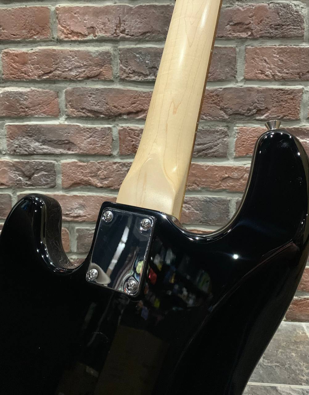 Бас Гитара Precision Bass BK-RD - изображение 6