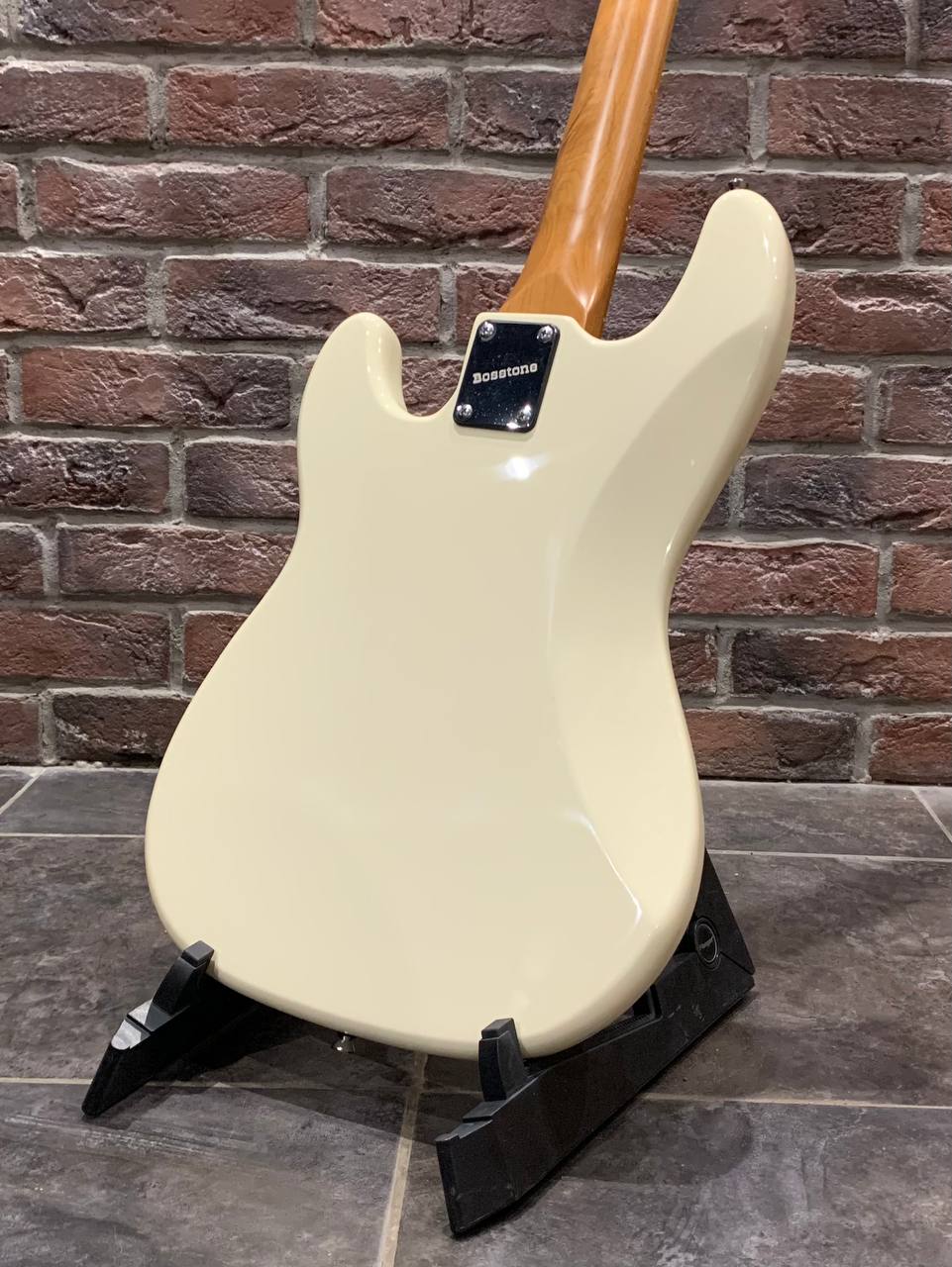 Бас Гитара Precision Bass White-OW - изображение 2