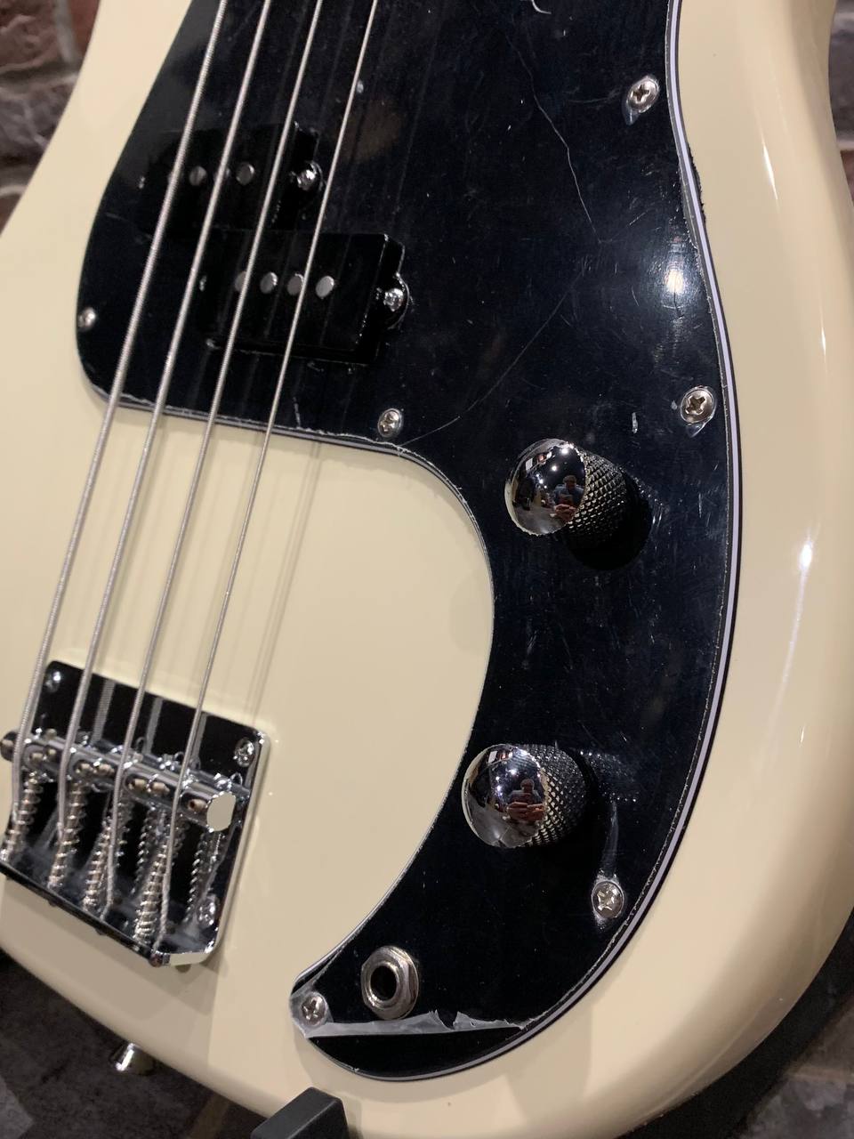 Бас Гитара Precision Bass White-OW - изображение 4