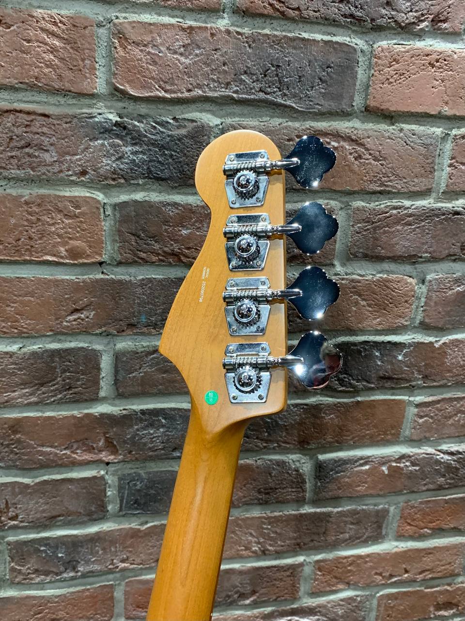 Бас Гитара Precision Bass White-OW - изображение 8