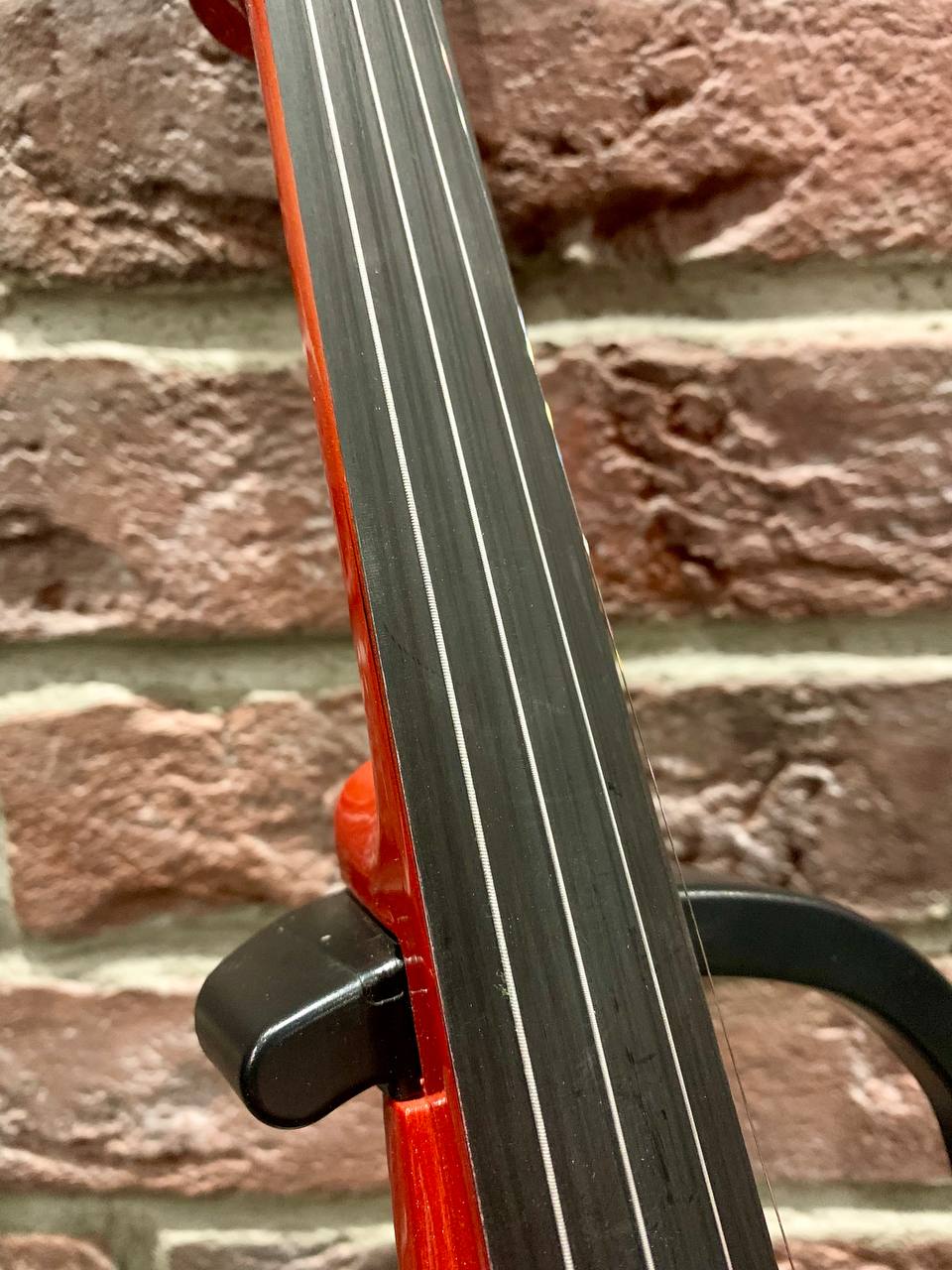 Электроскрипка EVL-05 Black-Red (полный комплект) - изображение 4