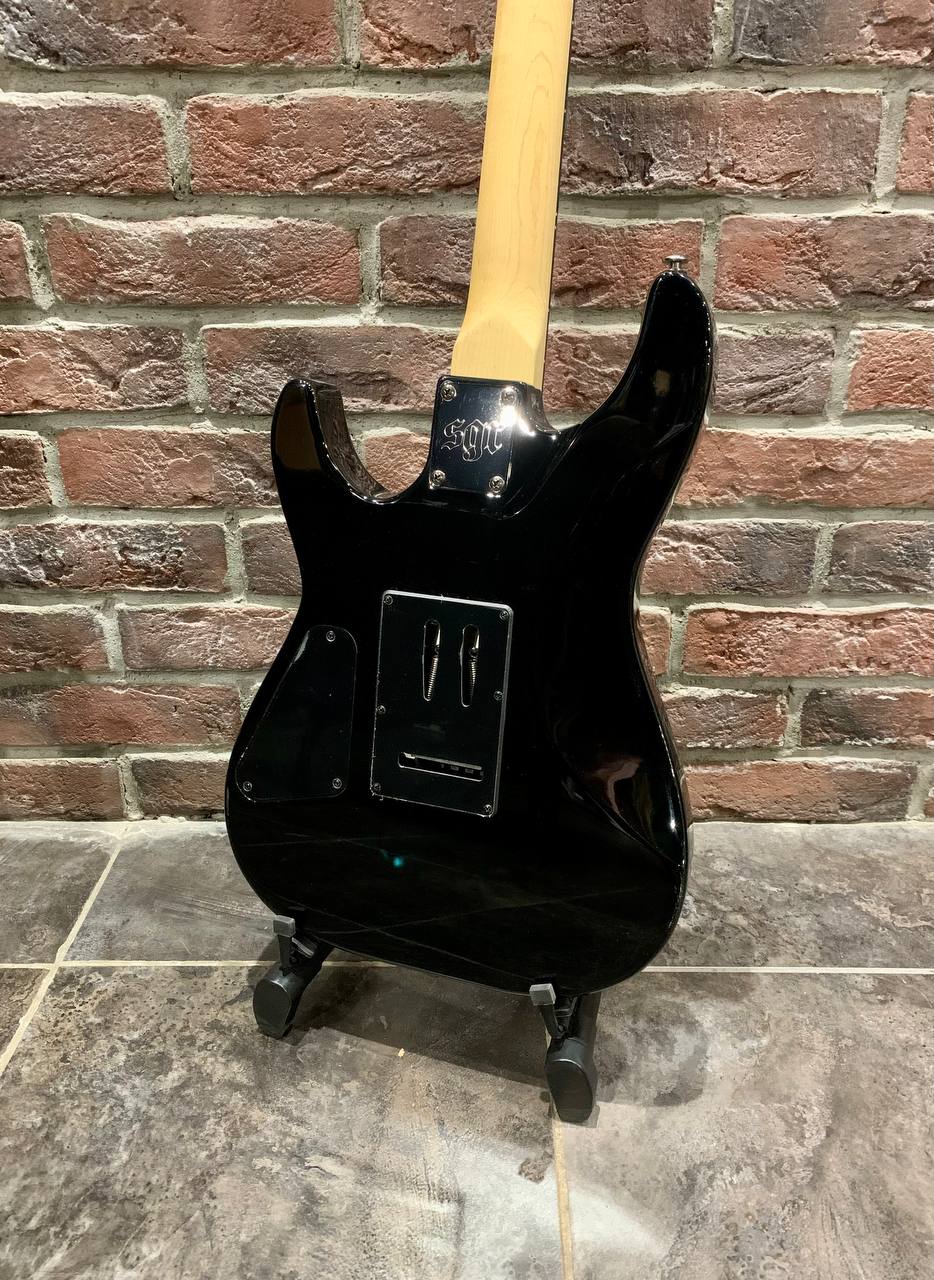 Электрогитара Schecter Floyd Rose SGR C-1 FR - изображение 2