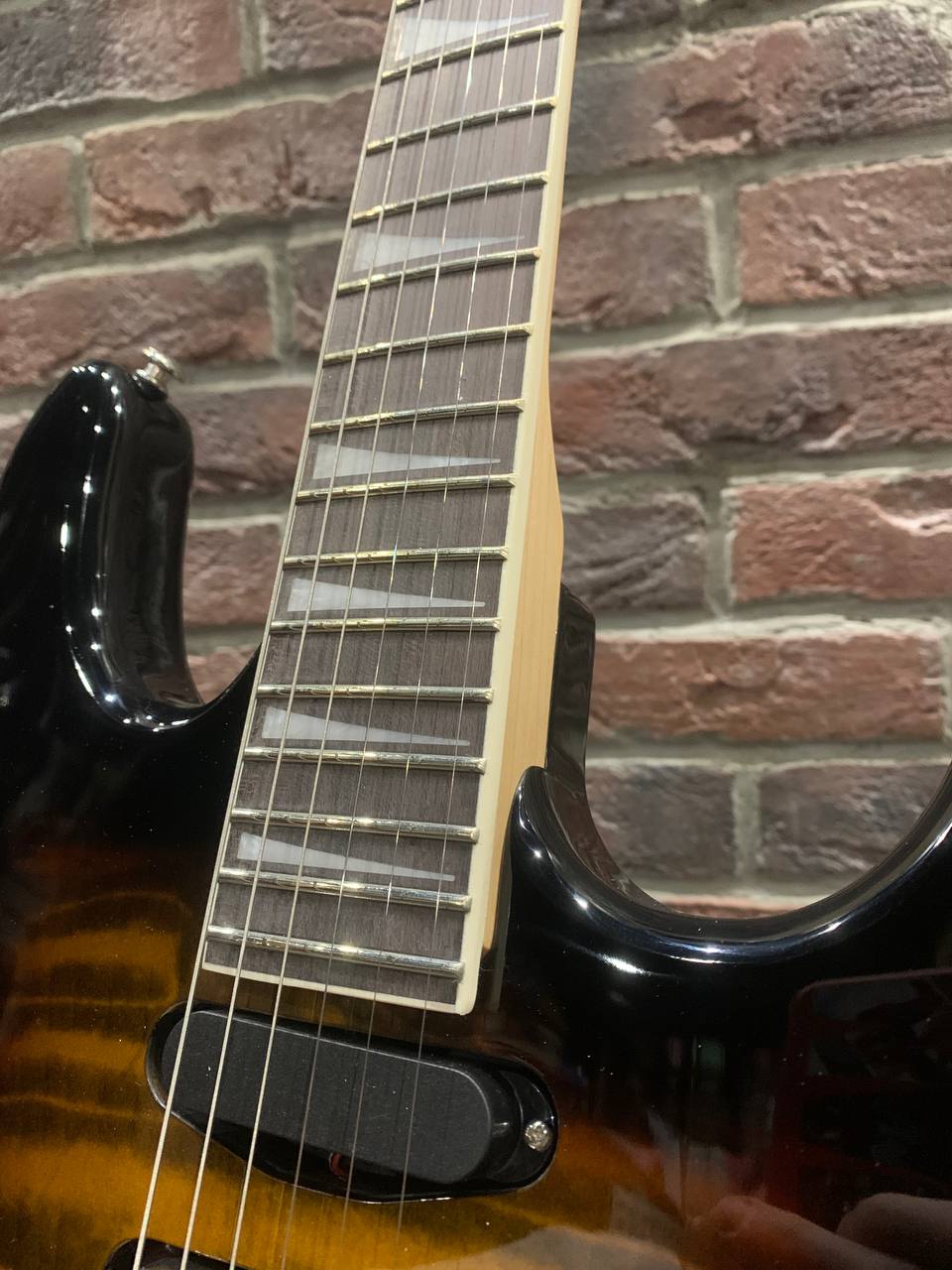 Электрогитара SuperStratocaster HSS (Акульи Зубы) - изображение 3