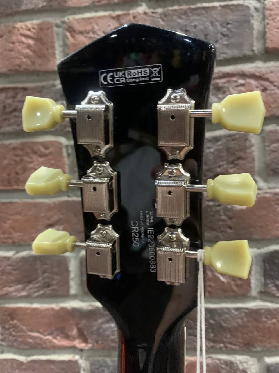 Электрогитара Cort CR 250 Les Paul (Classic Rock Edition) - изображение 7