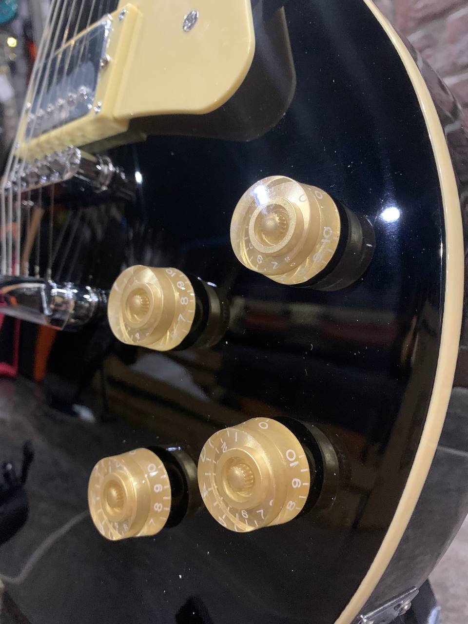 Электрогитара Les Paul Classic Black Deviser - изображение 5