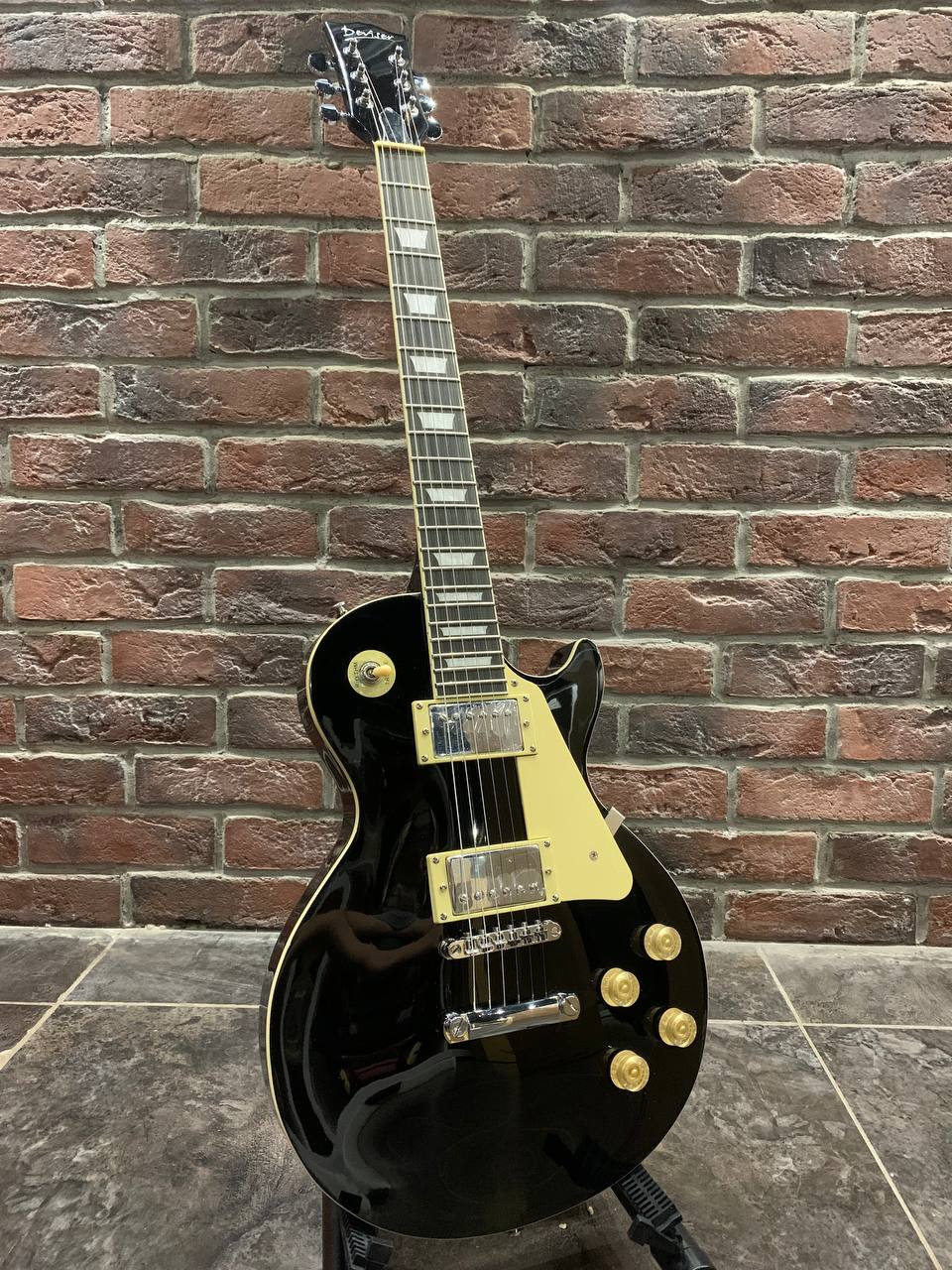 Электрогитара Les Paul Classic Black Deviser - изображение 8