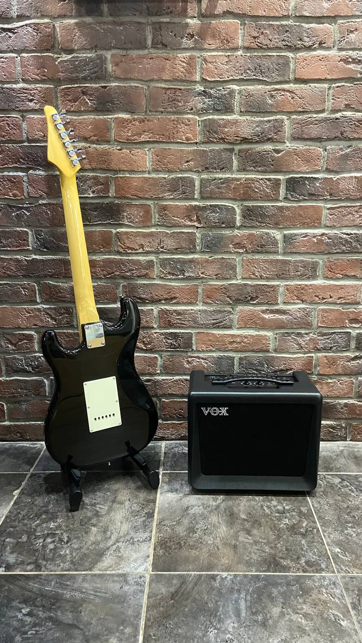 Электрогитара Shinobi Stratocaster+ Комбоусилитель VOX (комплект) - изображение 2
