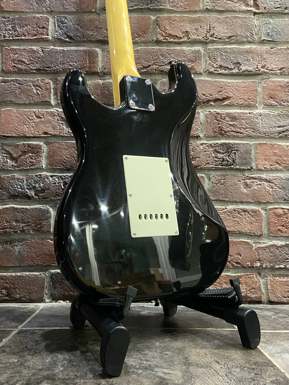 Электрогитара Shinobi Stratocaster+ Комбоусилитель VOX (комплект) - изображение 4