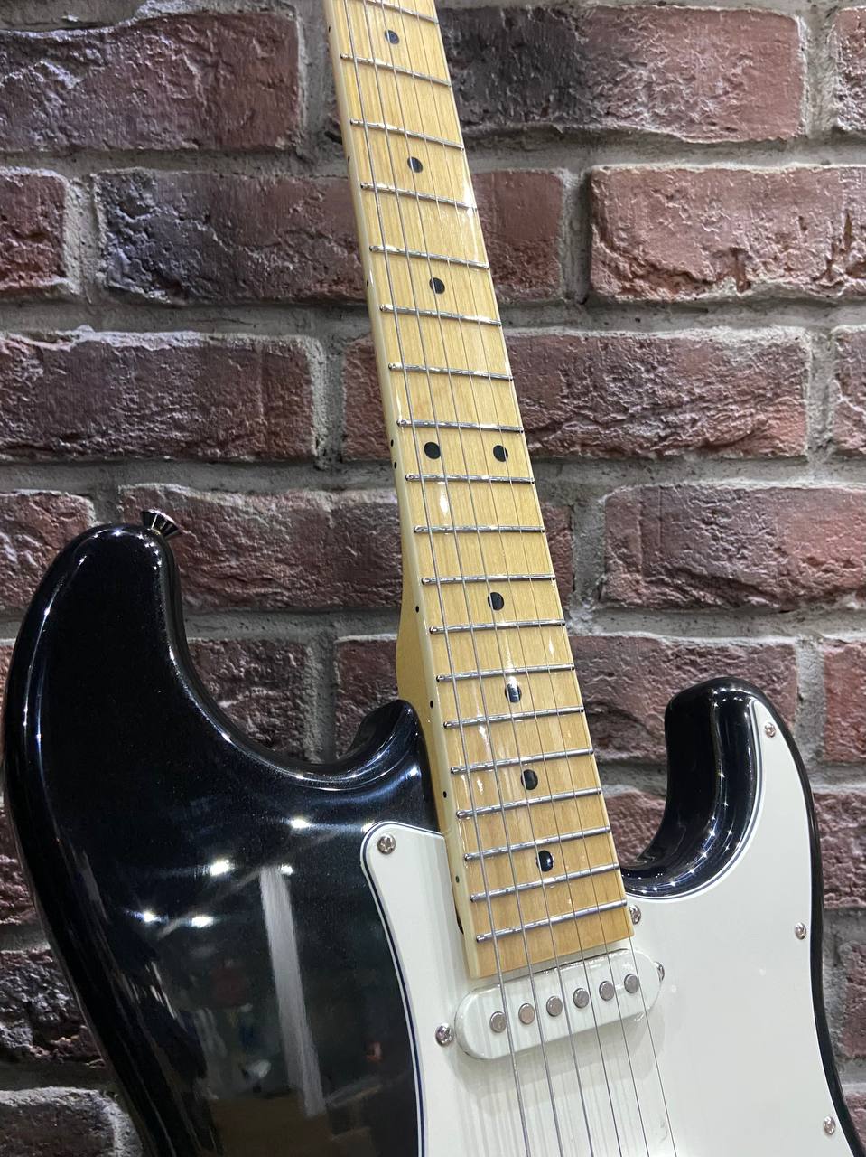 Электрогитара Shinobi Stratocaster+ Комбоусилитель VOX (комплект) - изображение 5