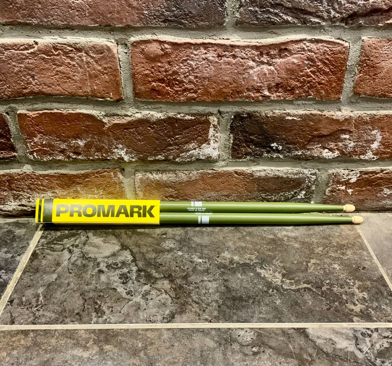 Барабанные Палочки из Ореха Гикори ProMark Millitary Fire 5A (USA) - изображение 2
