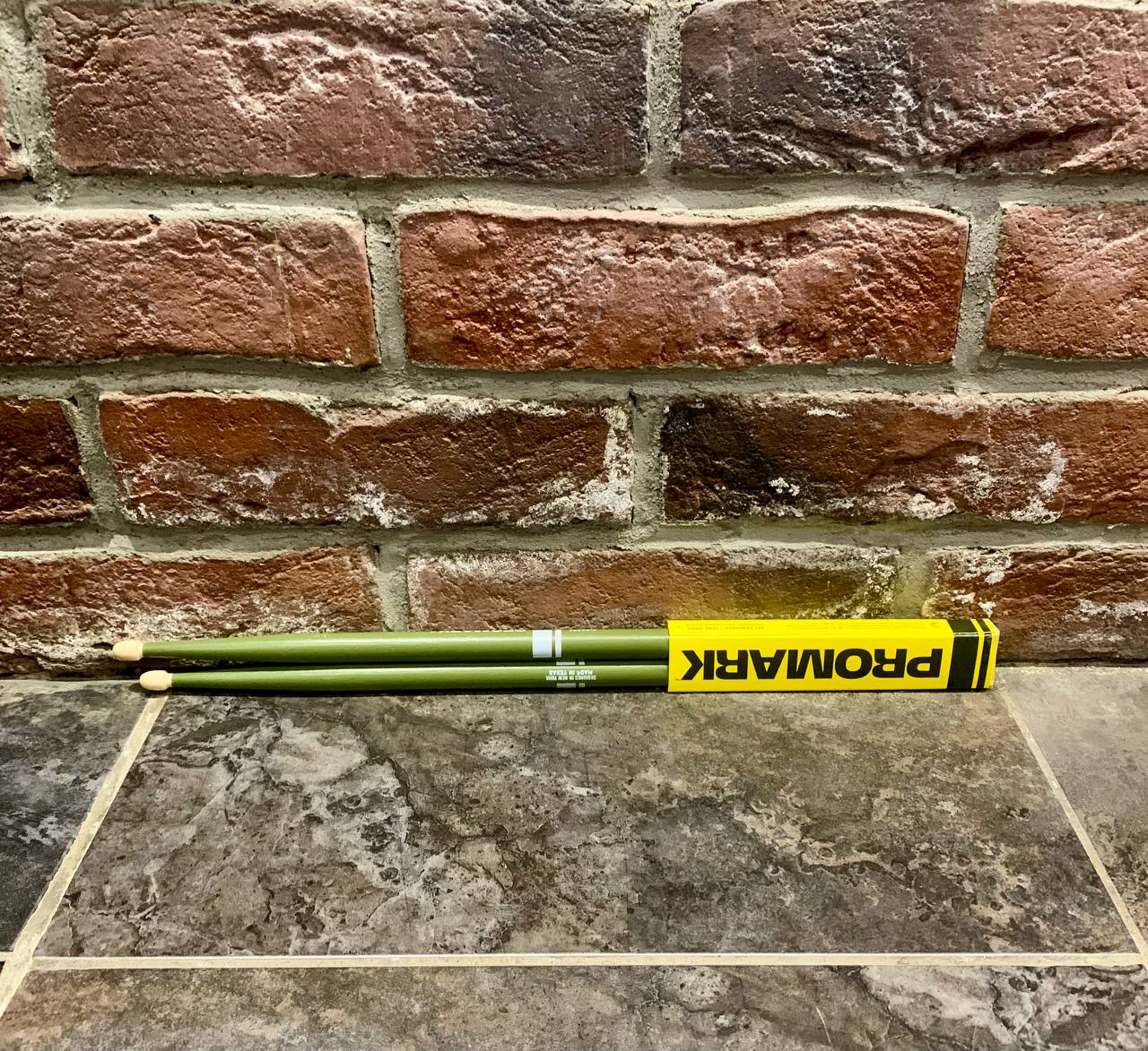 Барабанные Палочки из Ореха Гикори ProMark Millitary Fire 5A (USA) - изображение 4
