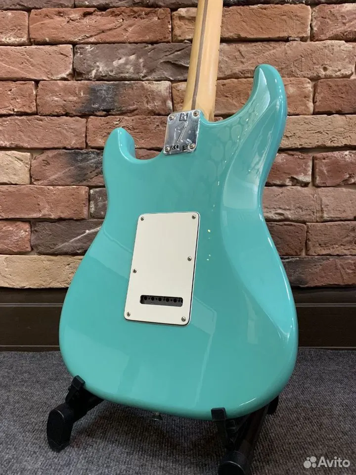 Электрогитара Fender Player Stratocaster HSS Sea - изображение 2