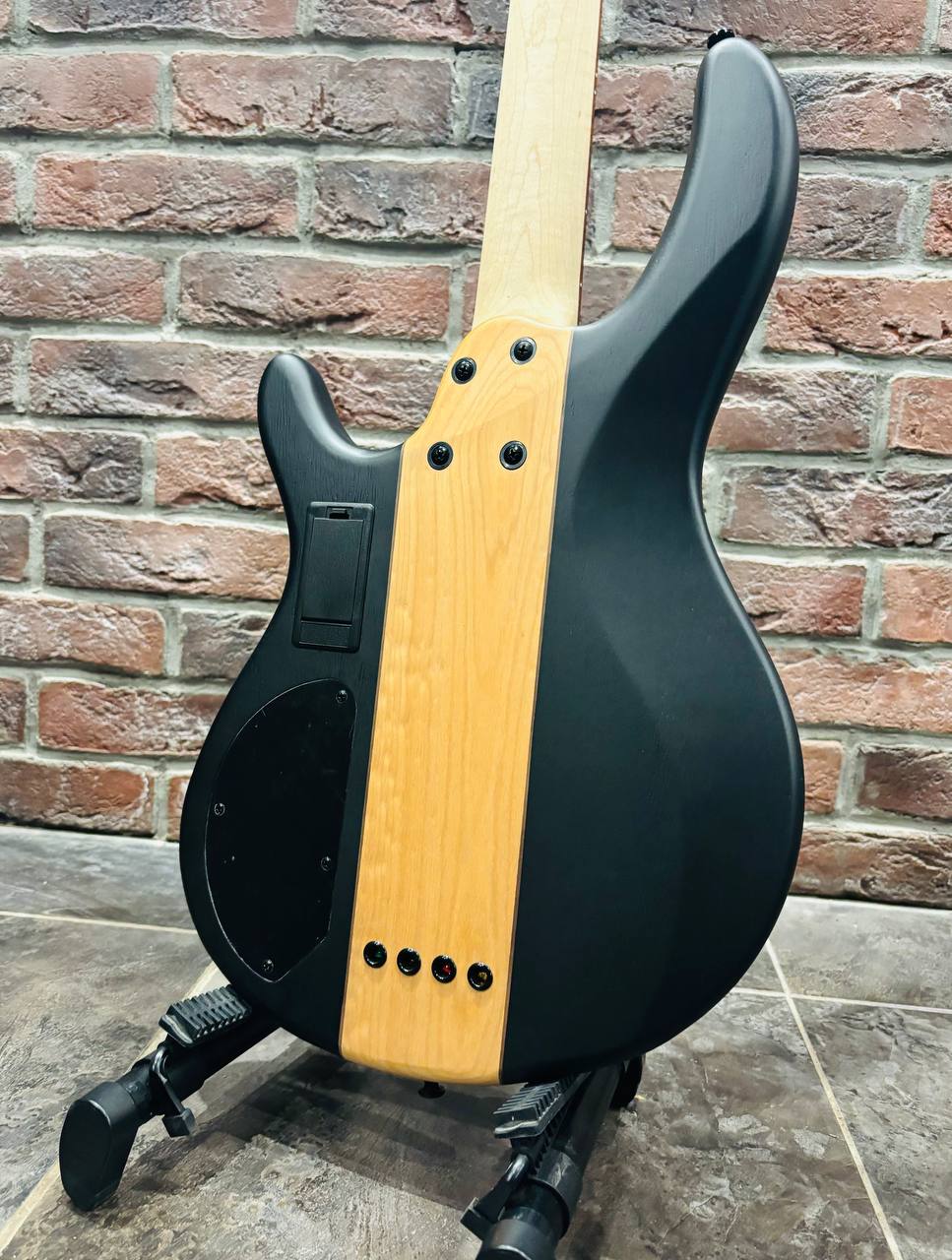 Бас Гитара Cort C4 Plus + Мощный Комбоусилитель Cort 30 ват - изображение 8