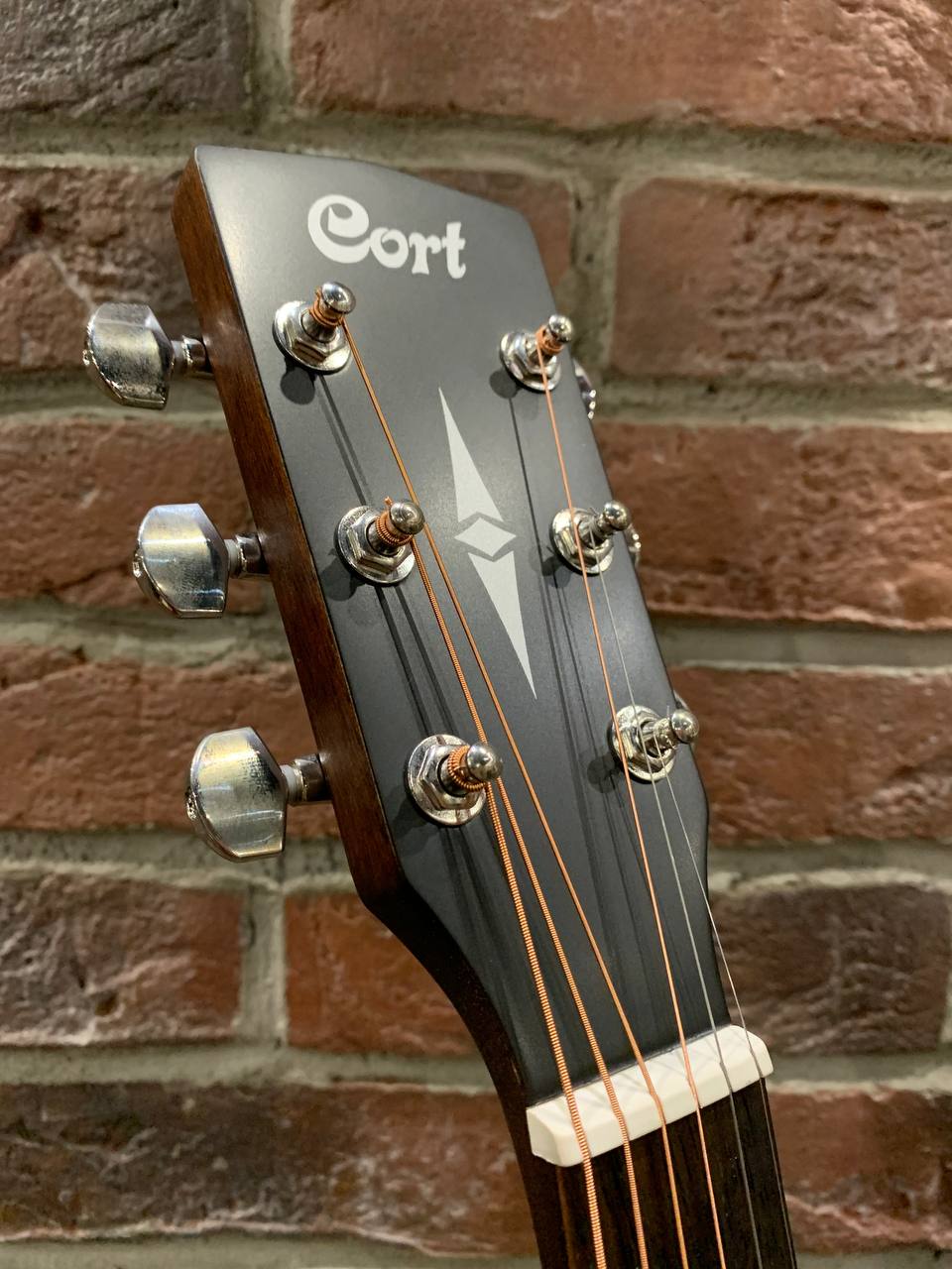 Электроакустическая Гитара Cort EQ (Индонезия) - изображение 6