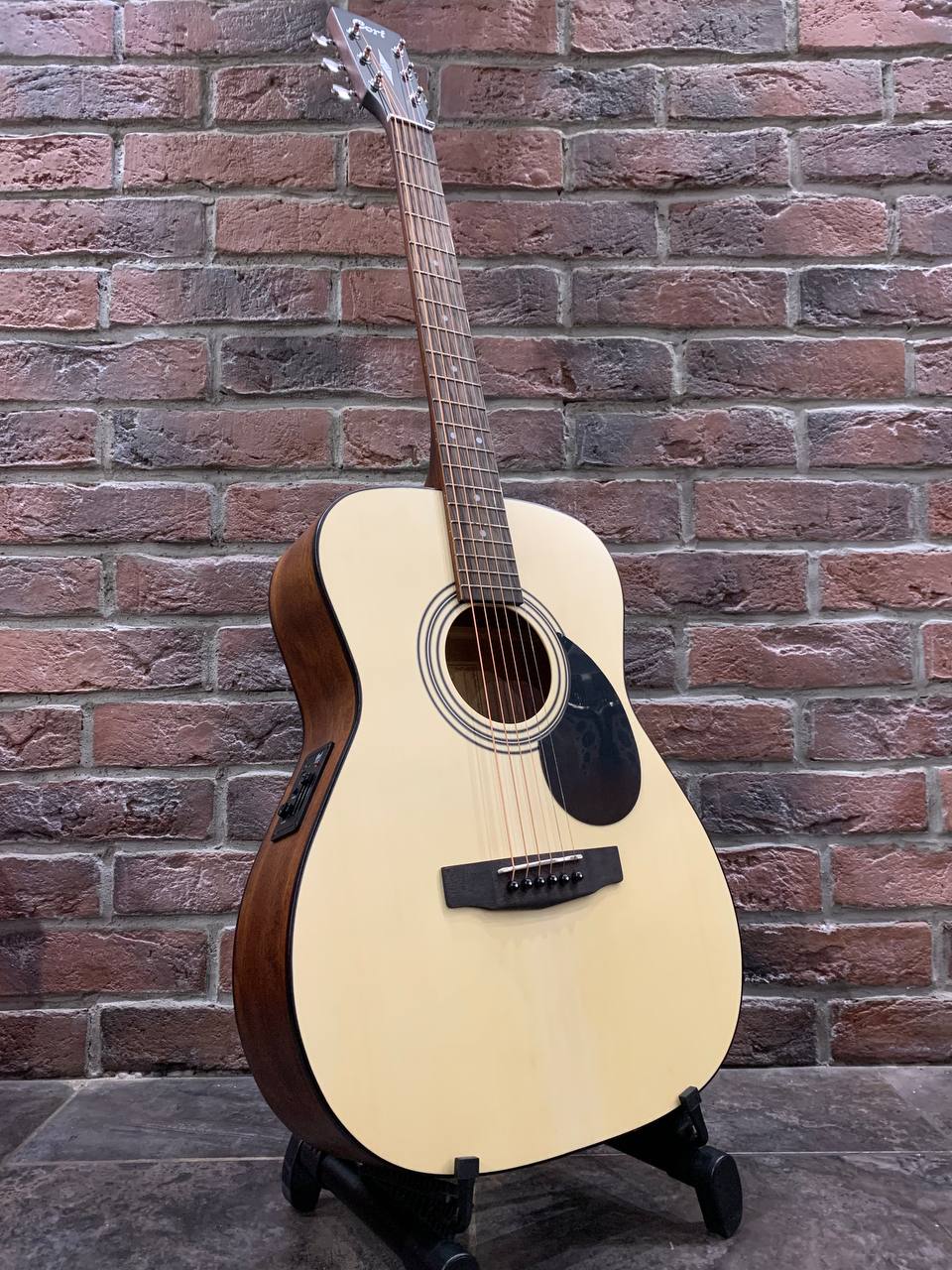 Электроакустическая Гитара Cort EQ (Индонезия) - изображение 9