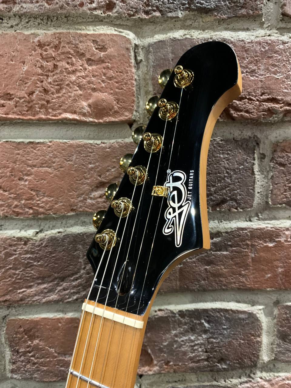 Электрогитара Jet Black-Gold Stratocaster HSS - изображение 7